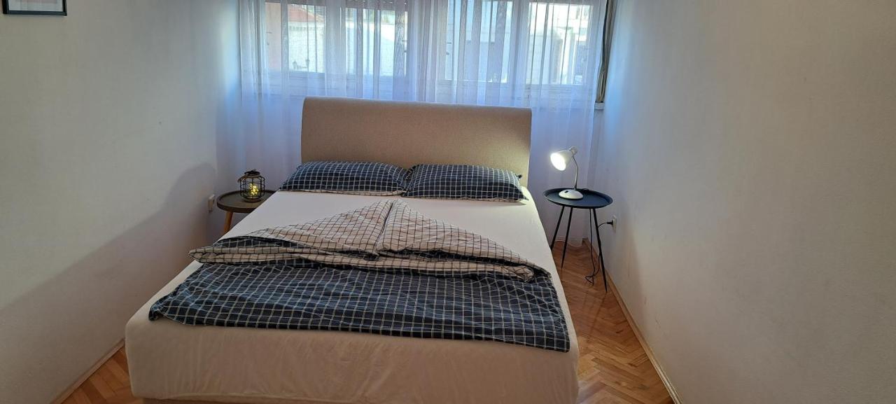 Apartment Bina 티바트 외부 사진